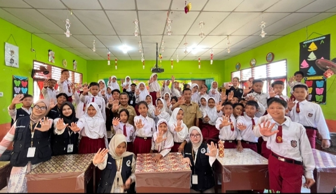 Mahasiswa KKNMAS Gelar Penyuluhan Stop Bullying di SD 12 Maredan Barat