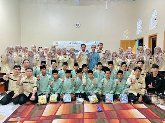 Awardee BIB Kemenag-LPDP UIN KH Abdurrahman Wahid Pekalongan Berbagi dengan Anak Panti Asuhan