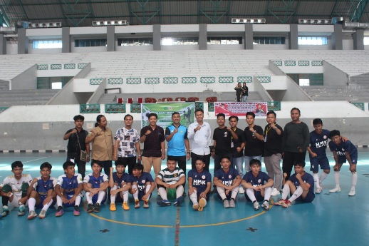 Effendi Sianipar Ucapkan Selamat Bertanding Peserta Turnament Futsal HMK CUP I Unilak