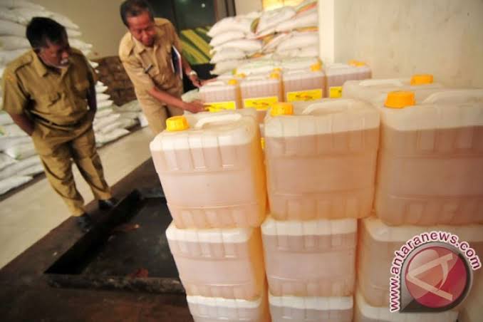 Waspada, Minyak Curah Oplosan Beredar di Pasaran