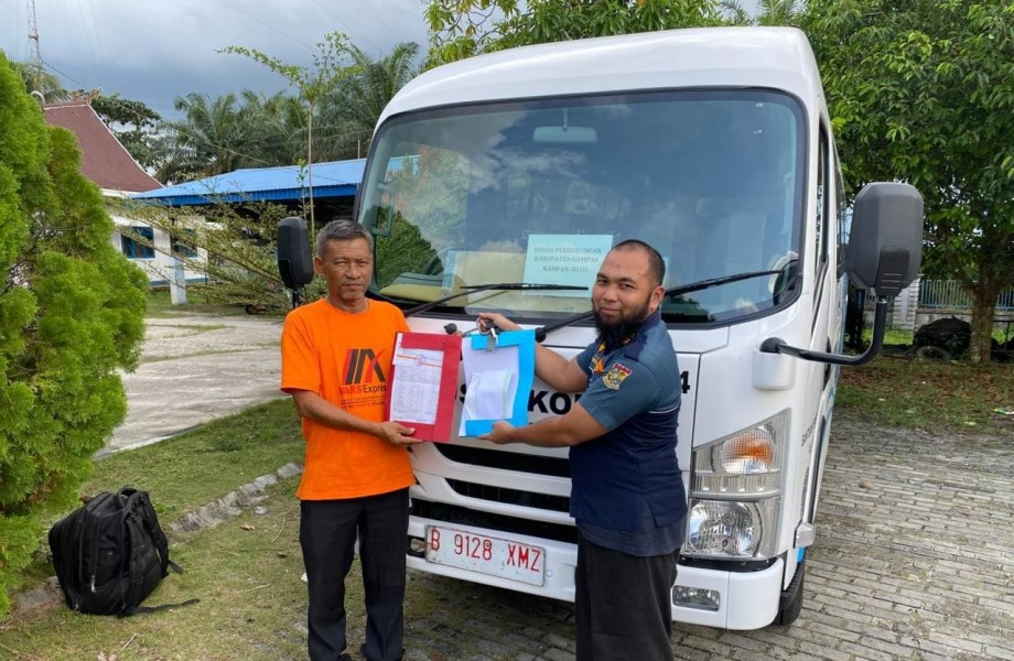 Pemkab Kampar Dapat Bantuan Bus Sekolah dari Kemenhub RI